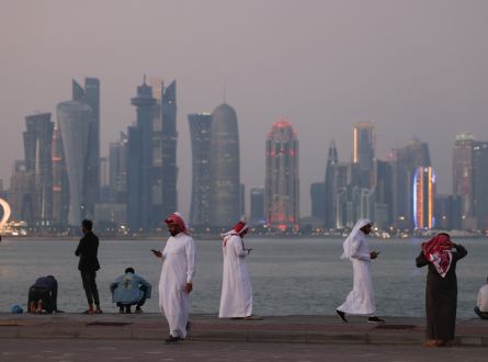 تراجع إيرادات الغاز يقلص فائض ميزانية قطر في الربع الأول