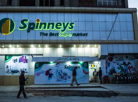 "سبينس" تبدأ طرح 25% من أسهمها في سوق دبي الأسبوع المقبل