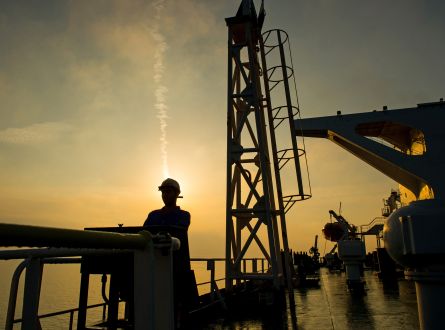مصر تستهدف زيادة إنتاج النفط 9% العام المالي المقبل