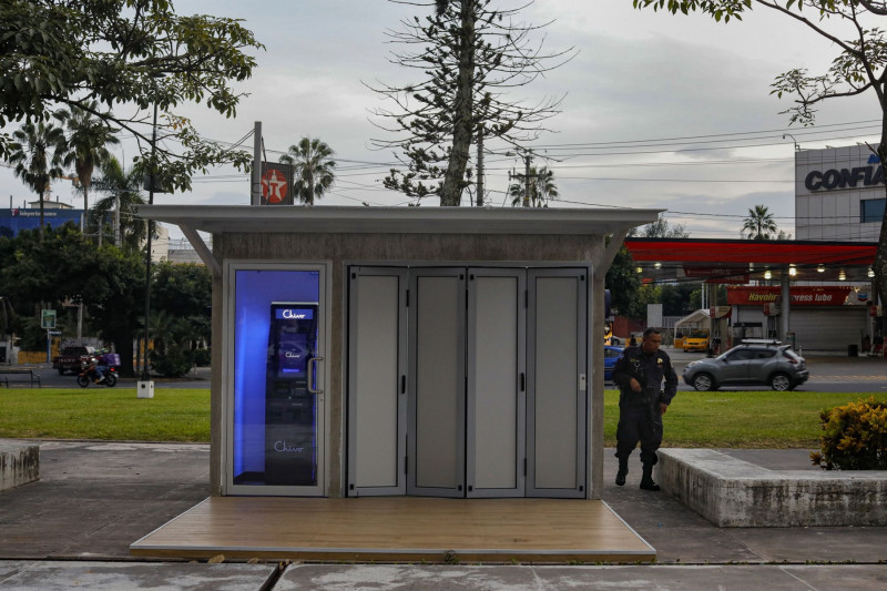 أجهزة صراف "شيفو" الآلية في سان سلفادور