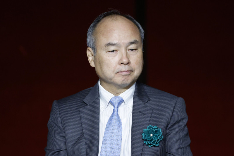 ماسايوشي صن، رئيس مجلس الإدارة والرئيس التنفيذي لـ"سوفت بنك غروب"