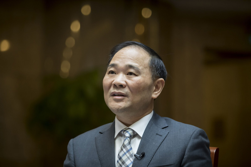 لي شوفو، مؤسس شركة "جيلي" الصينية للسيارات