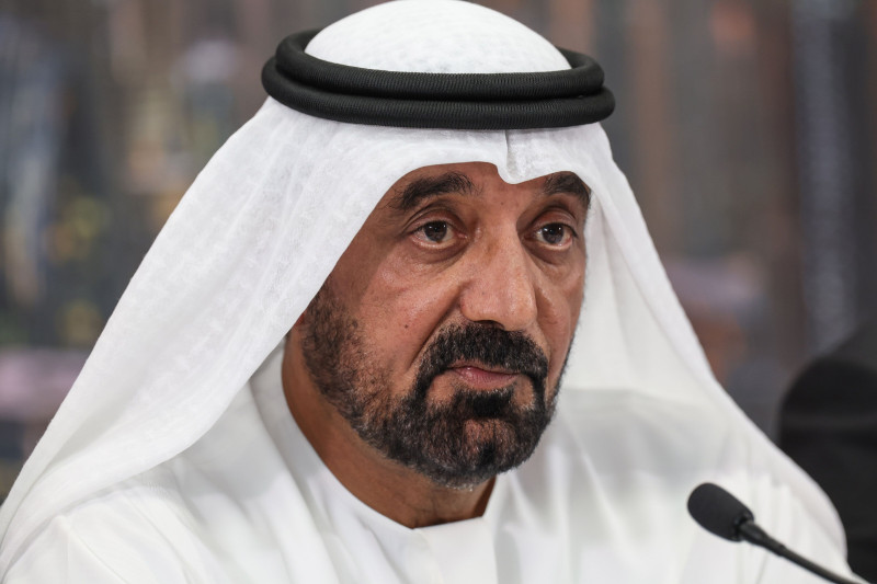 الشيخ أحمد بن سعيد آل مكتوم، رئيس مجلس الإدارة والرئيس التنفيذي لشركة "طيران الإمارات"