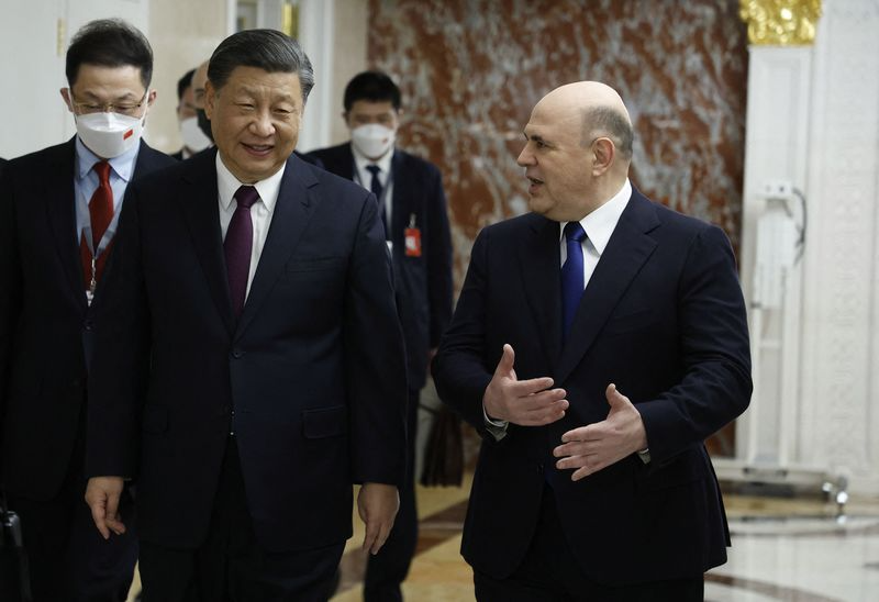 رئيس الوزراء الروسي ميخائيل ميشوستين يجتمع بالرئيس الصيني شي جين بينغ في موسكو، روسيا