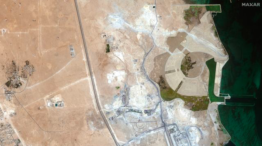 شمل الإنفاق نحو 45 مليار دولار لبناء "لوسيل"، وهو مشروع ضخم شمال وسط الدوحة، كان لا يزال عبارة عن صحراء في عام 2010. وفقاً لمطوره، سيسكن فيه نحو 200 ألف شخص