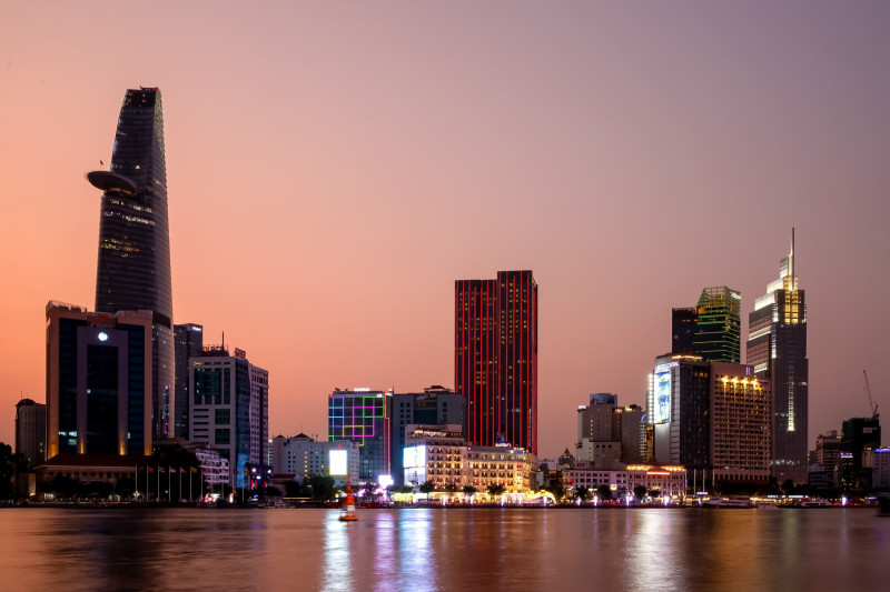 برج "تايمز سكوير" في مدينة هو تشي منه، فيتنام