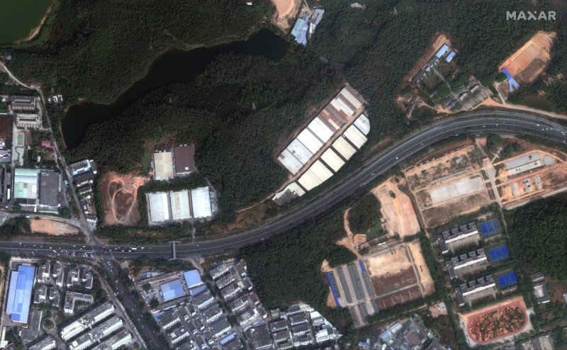 صورة القمر الصناعي لمدينة شنتشن، الصين، موقع مصنع رقائق شركة "بي إكس دبليو"  قبل بدء البناء