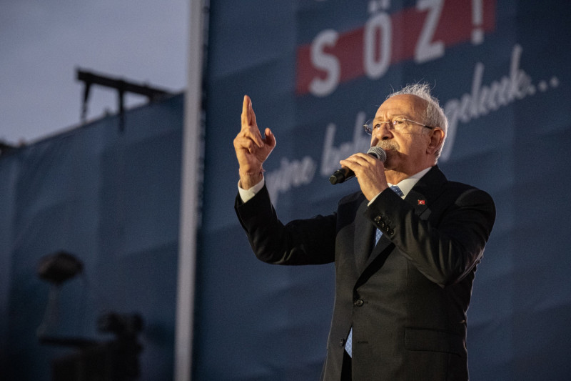 كمال كيليجدار أوغلو يتحدث خلال تجمع انتخابي في إسطنبول يوم 6 مايو.